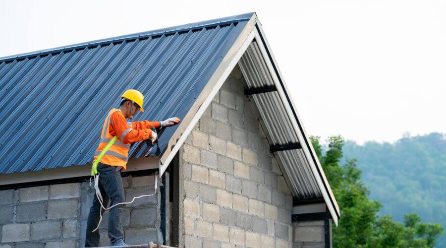 Expert Emergency Roof Repairs services in Scappoose, OR